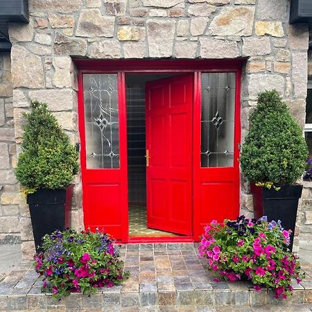 Cosy Rooms In A Stone Cottage Salthill Exterior photo